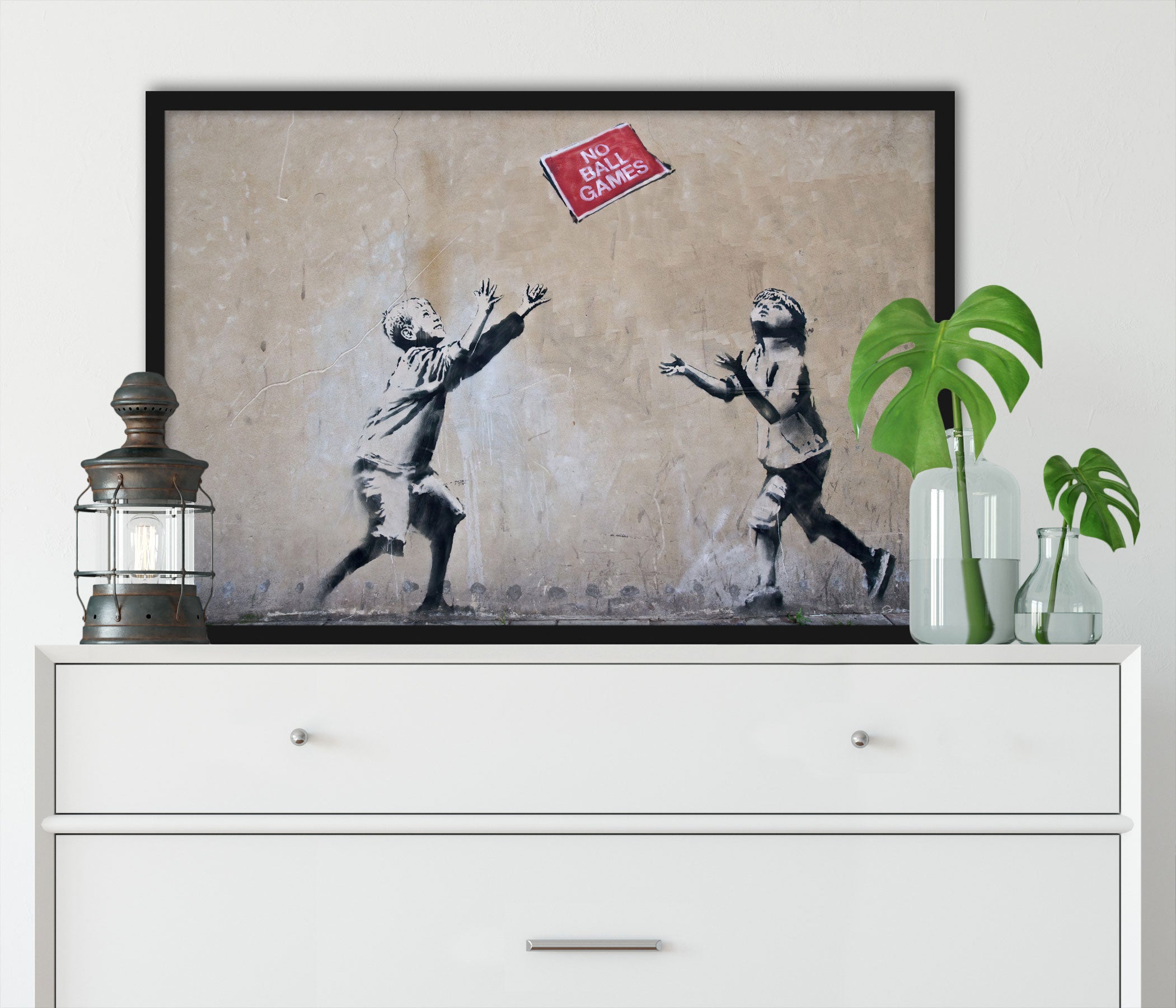 Banksy - No Balls Game , Poster im Rahmen