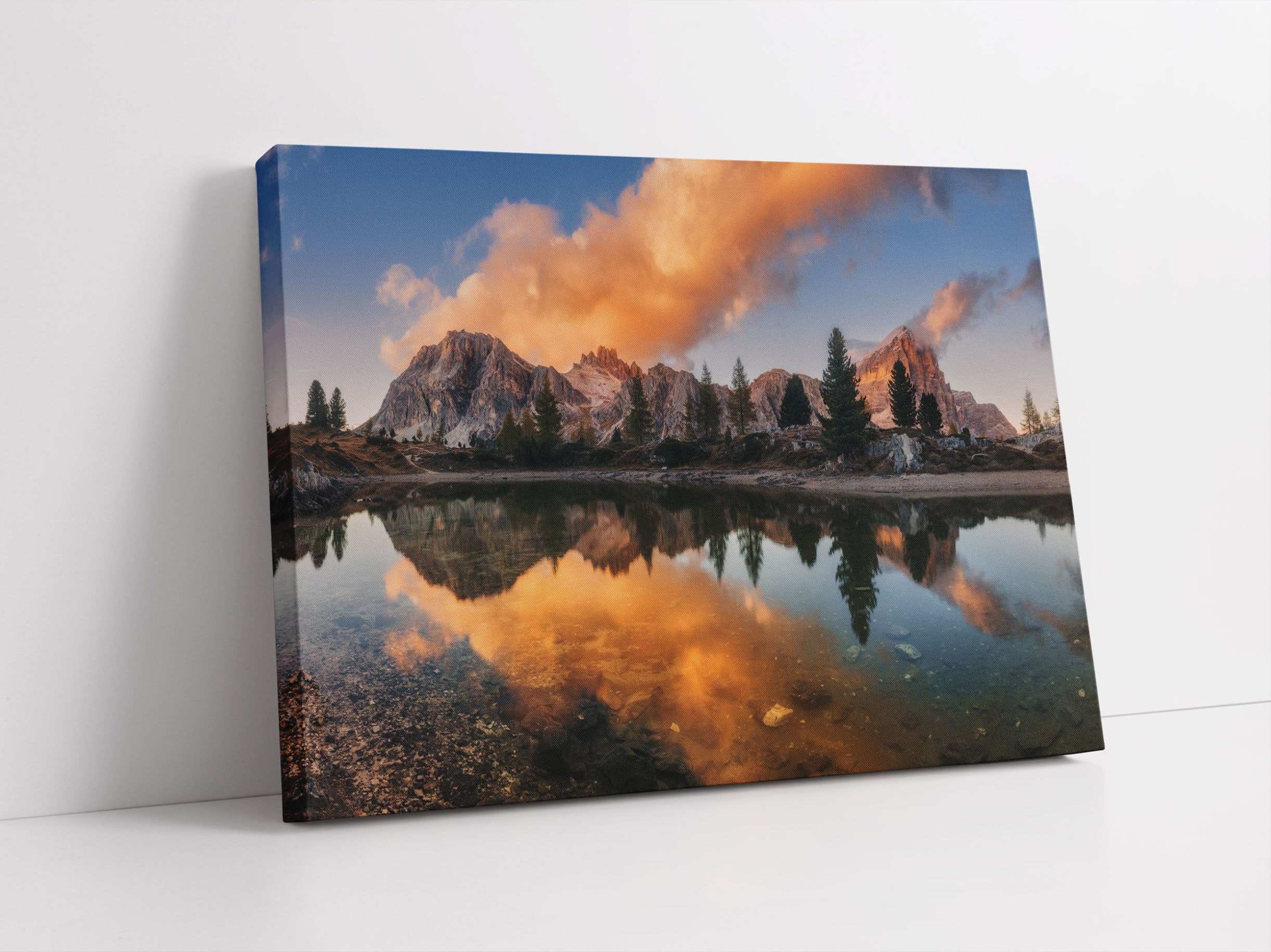 bunte Dolomiten am See Limides Leinwandbild Studio