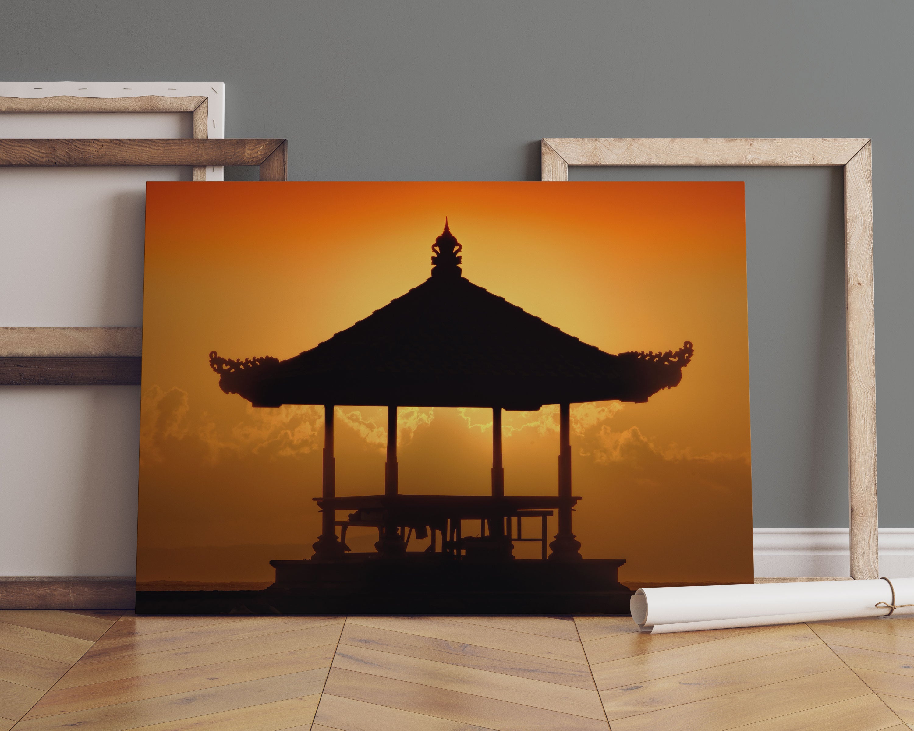 Pagode in Bali im Sonnenuntergang Leinwandbild Sofa