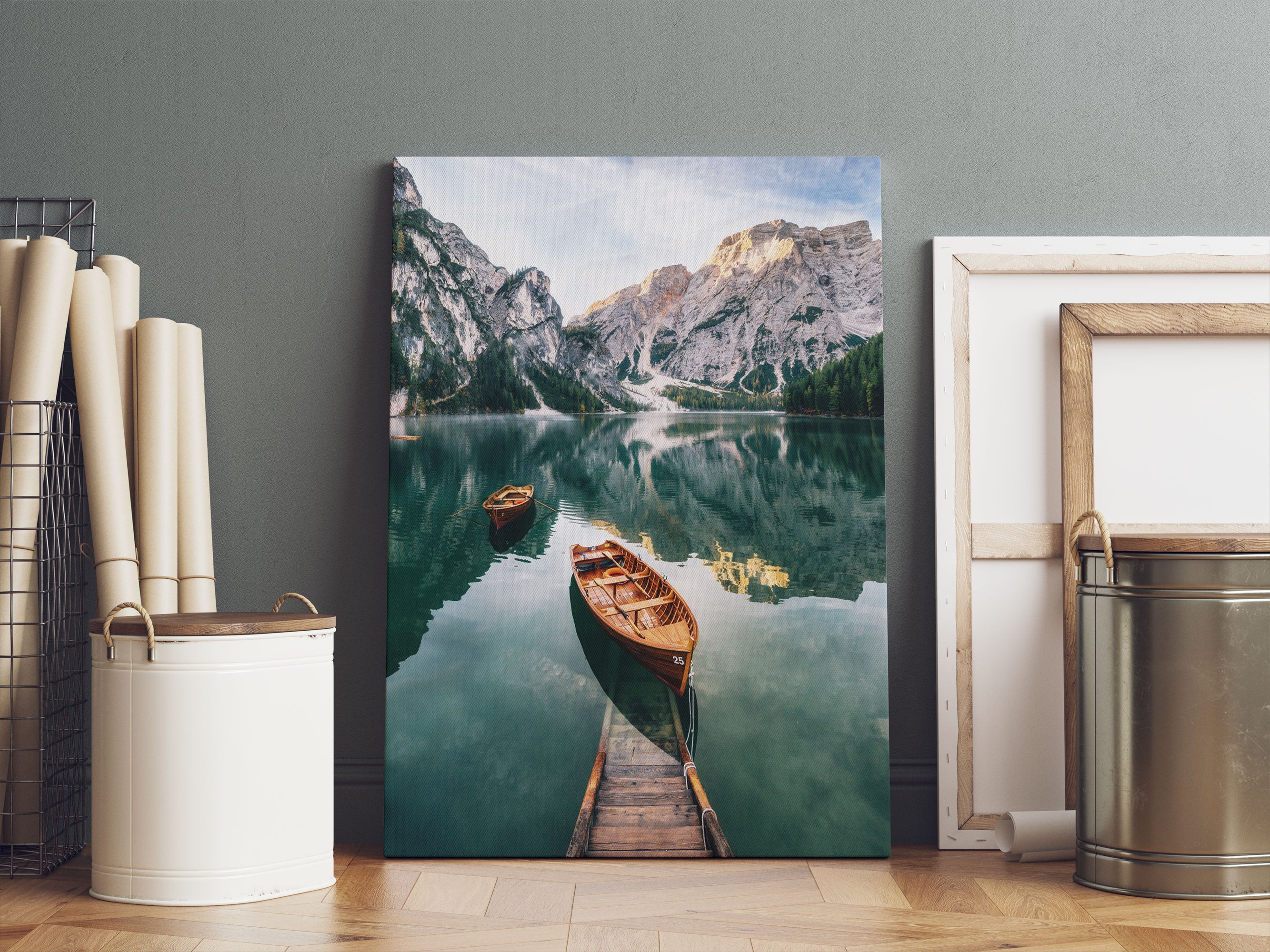 Bootsteg am Pragser Wildsee Leinwandbild Sofa