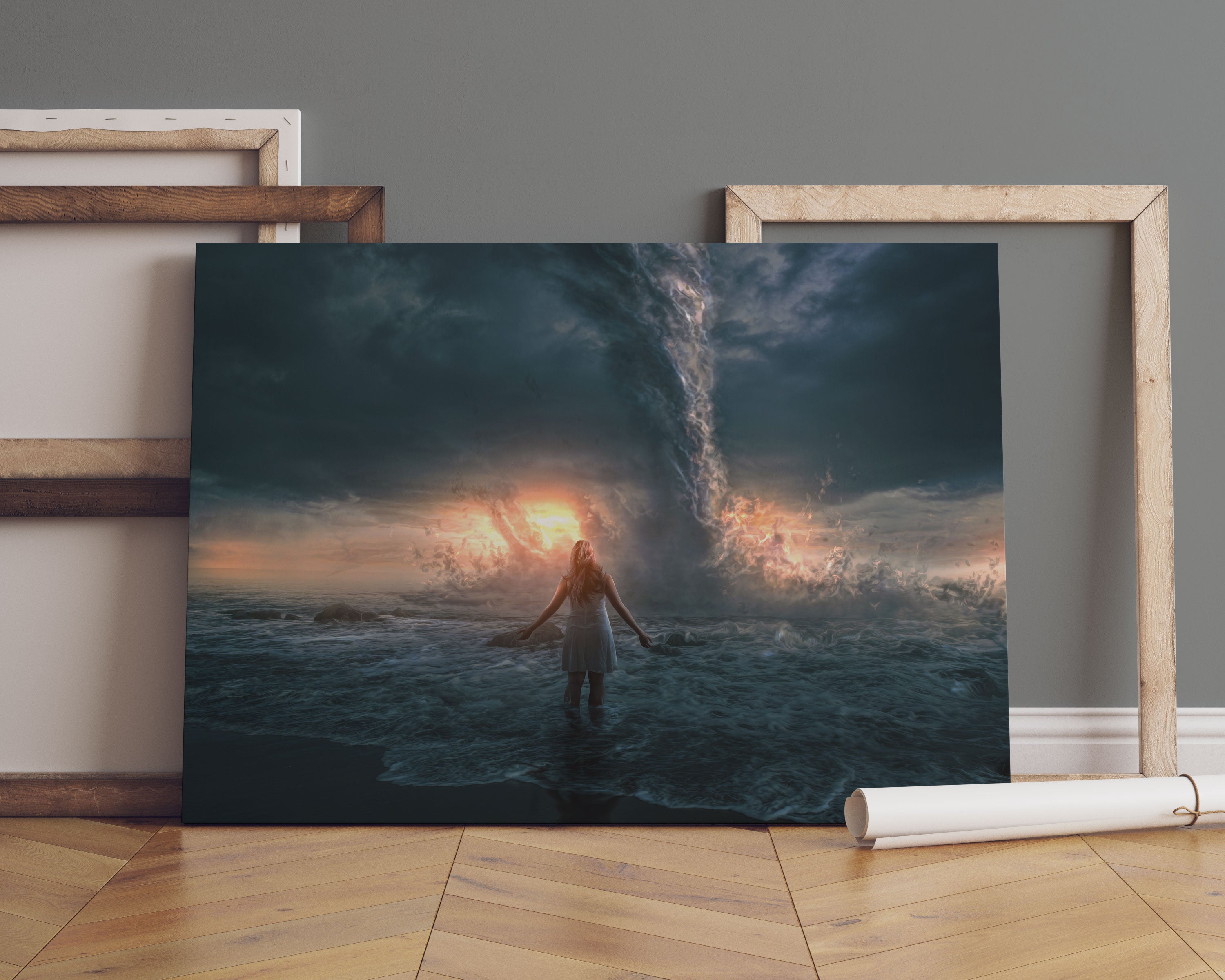 Frau am Strand vor düsterem Tornado Leinwandbild Sofa