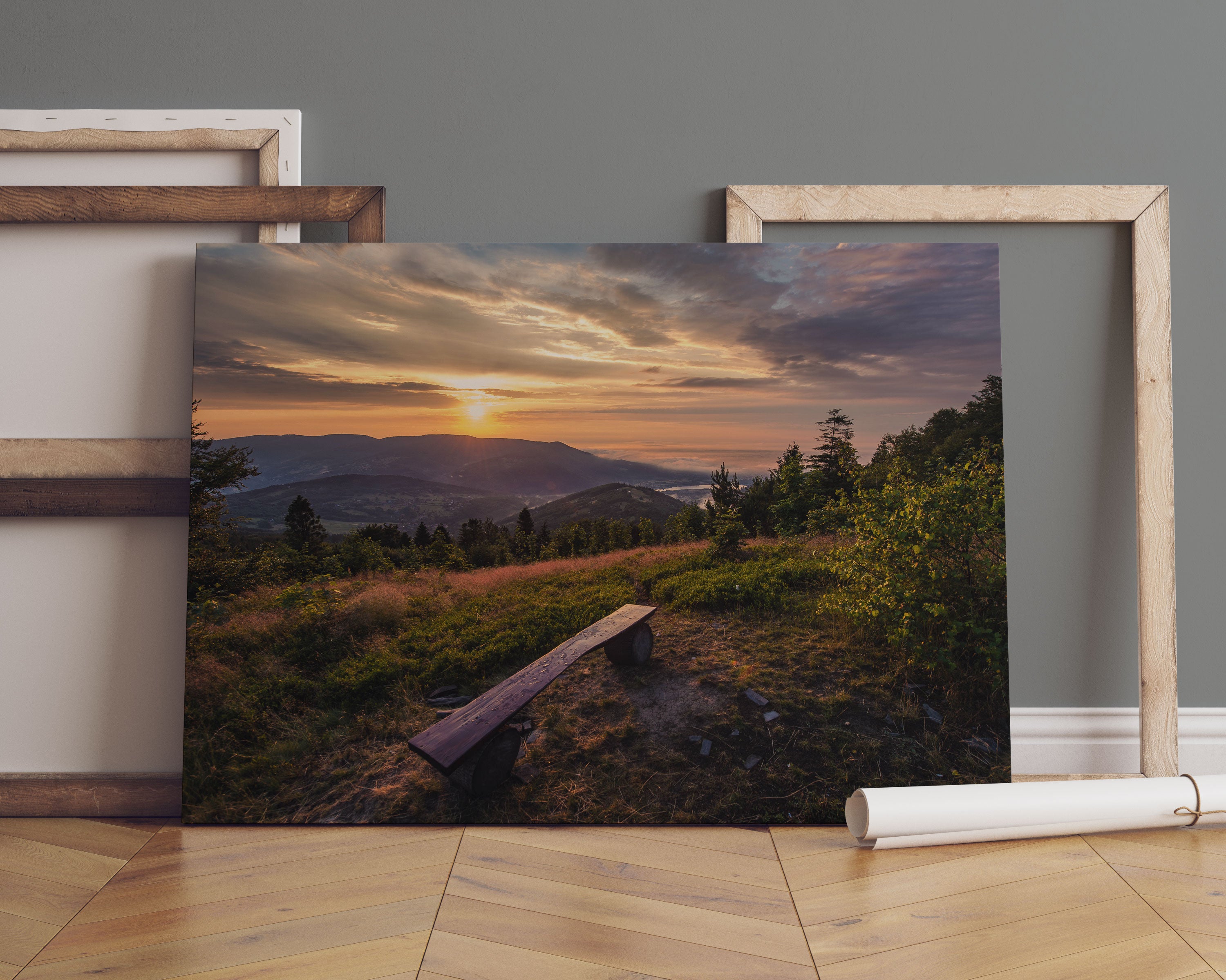 Bank auf Berggipfel bei Sonnenuntergang Leinwandbild Sofa