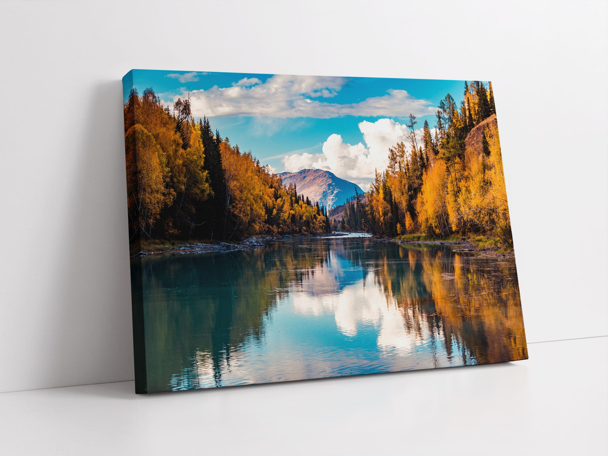 Bergsee mit Herbstwald Leinwandbild Studio