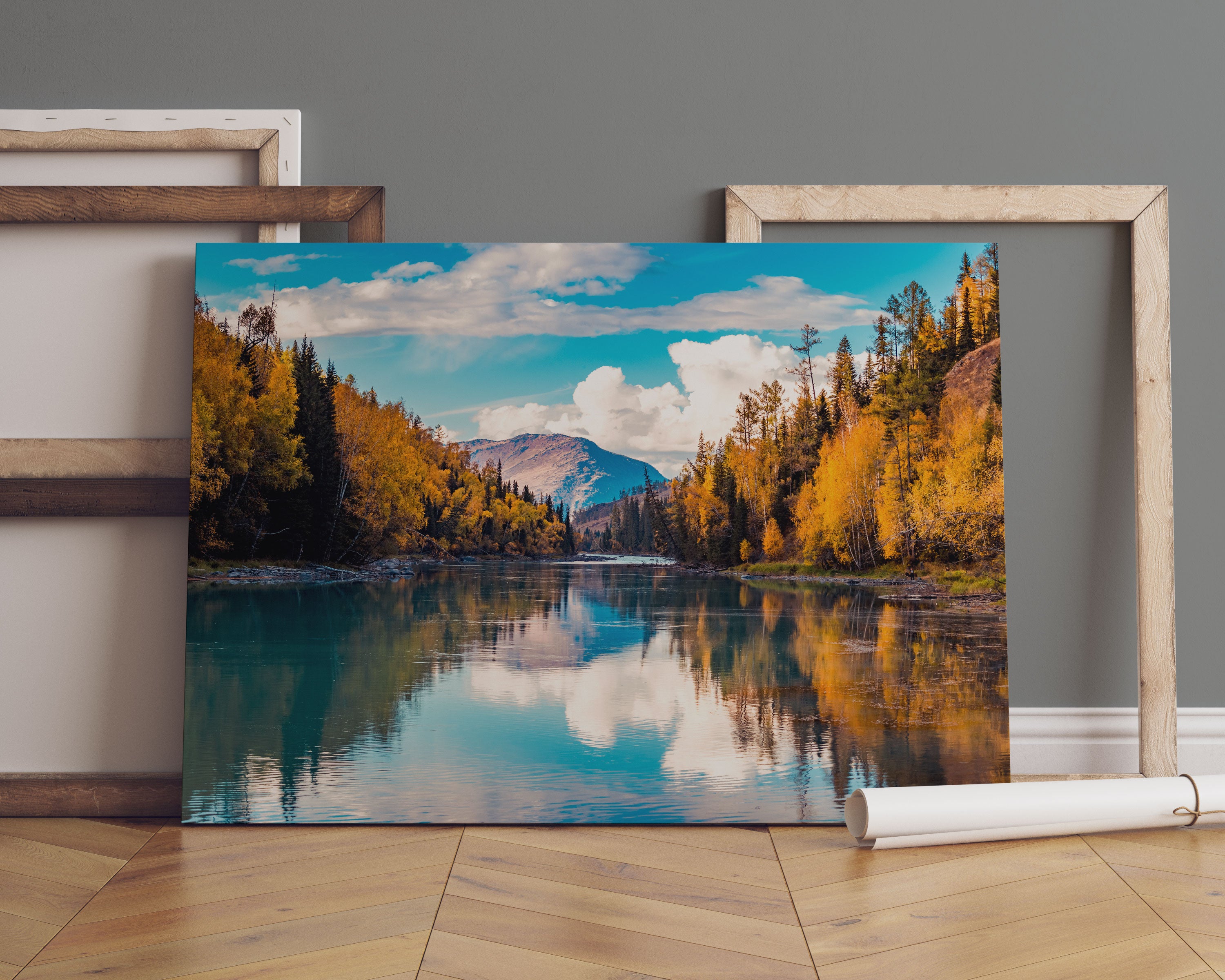 Bergsee mit Herbstwald Leinwandbild Sofa