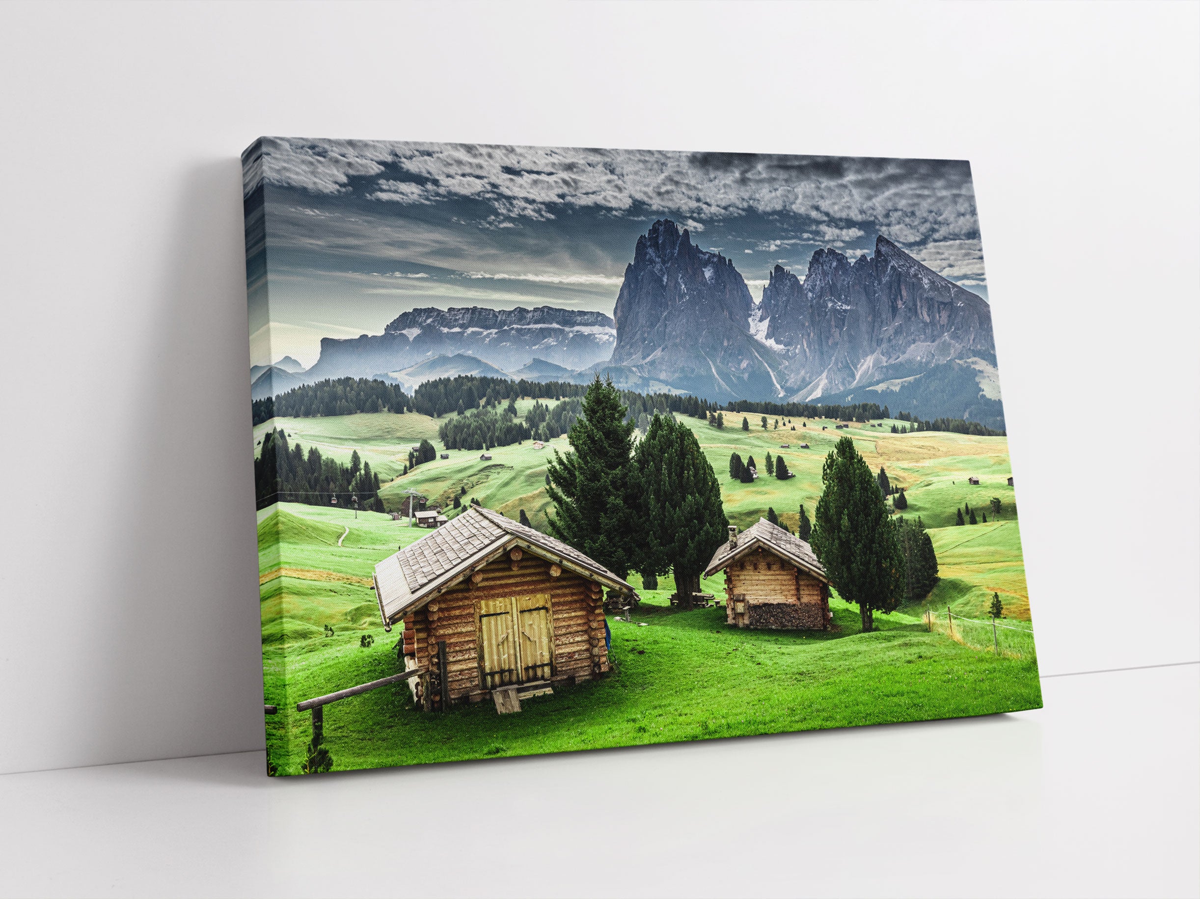 Blockhäuser in den Dolomiten Leinwandbild Studio