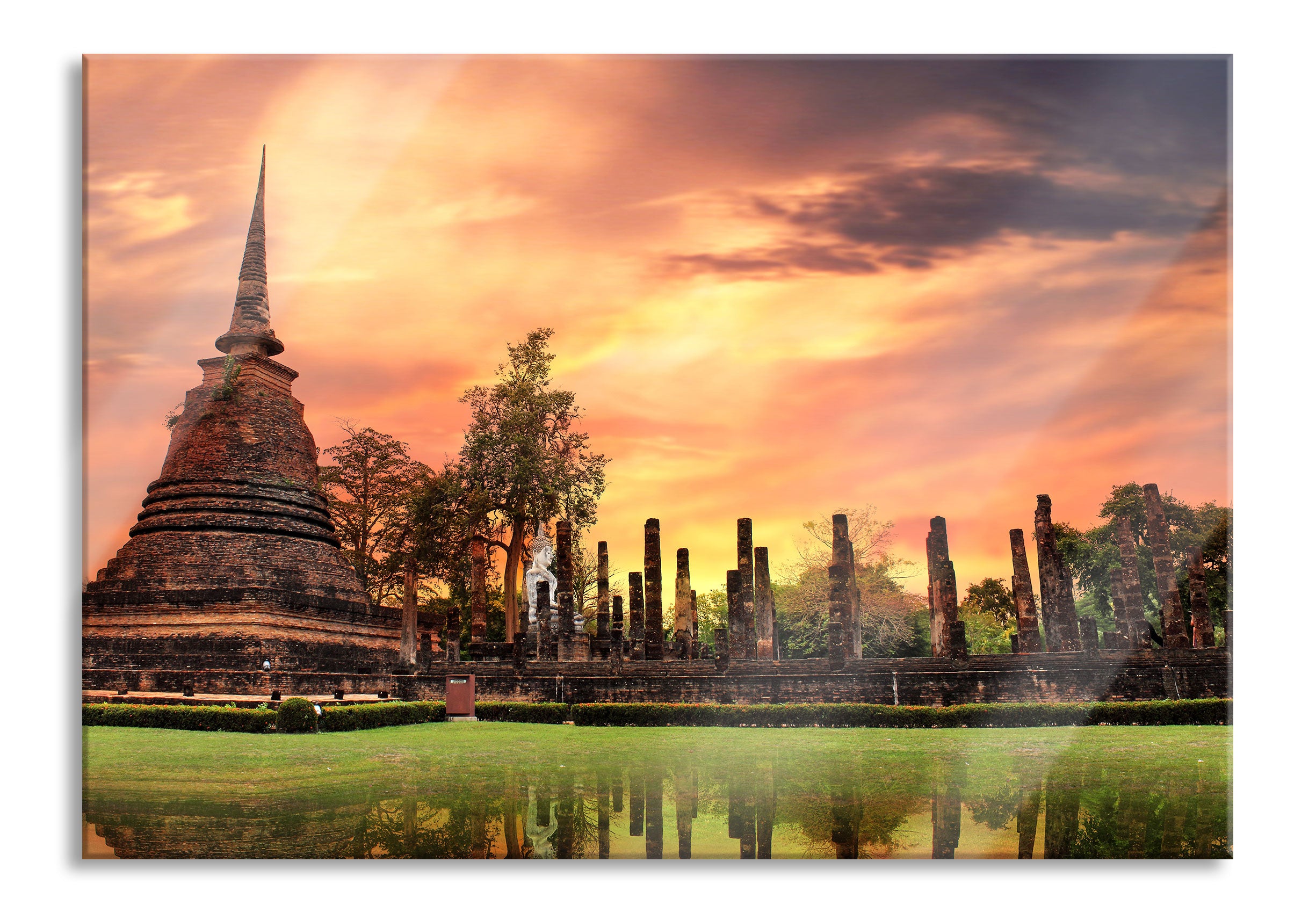 Buddha Tempel im Sonnenuntergang, Glasbild