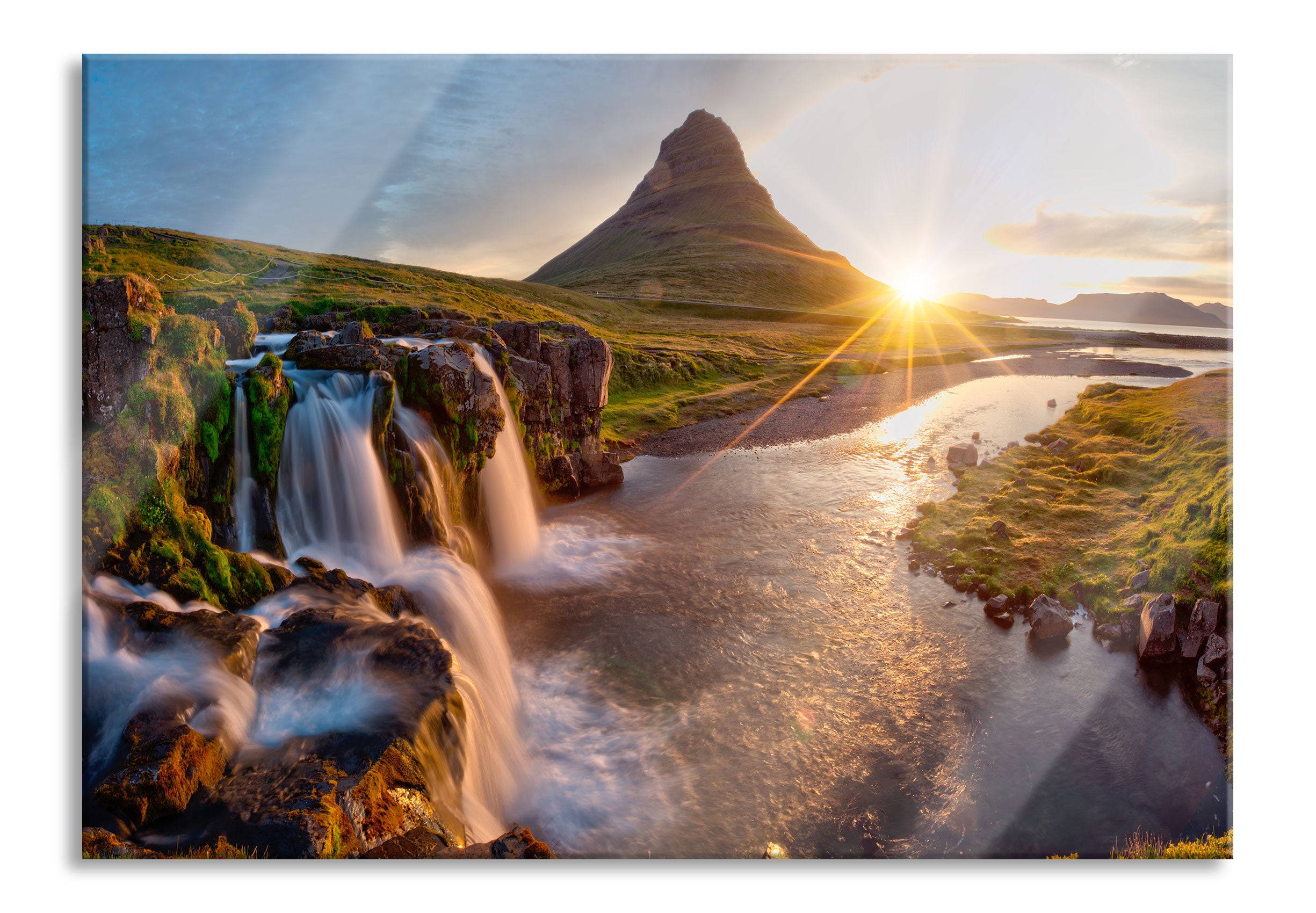 Wasserfall in Isalnd bei Sonnenuntergang, Glasbild