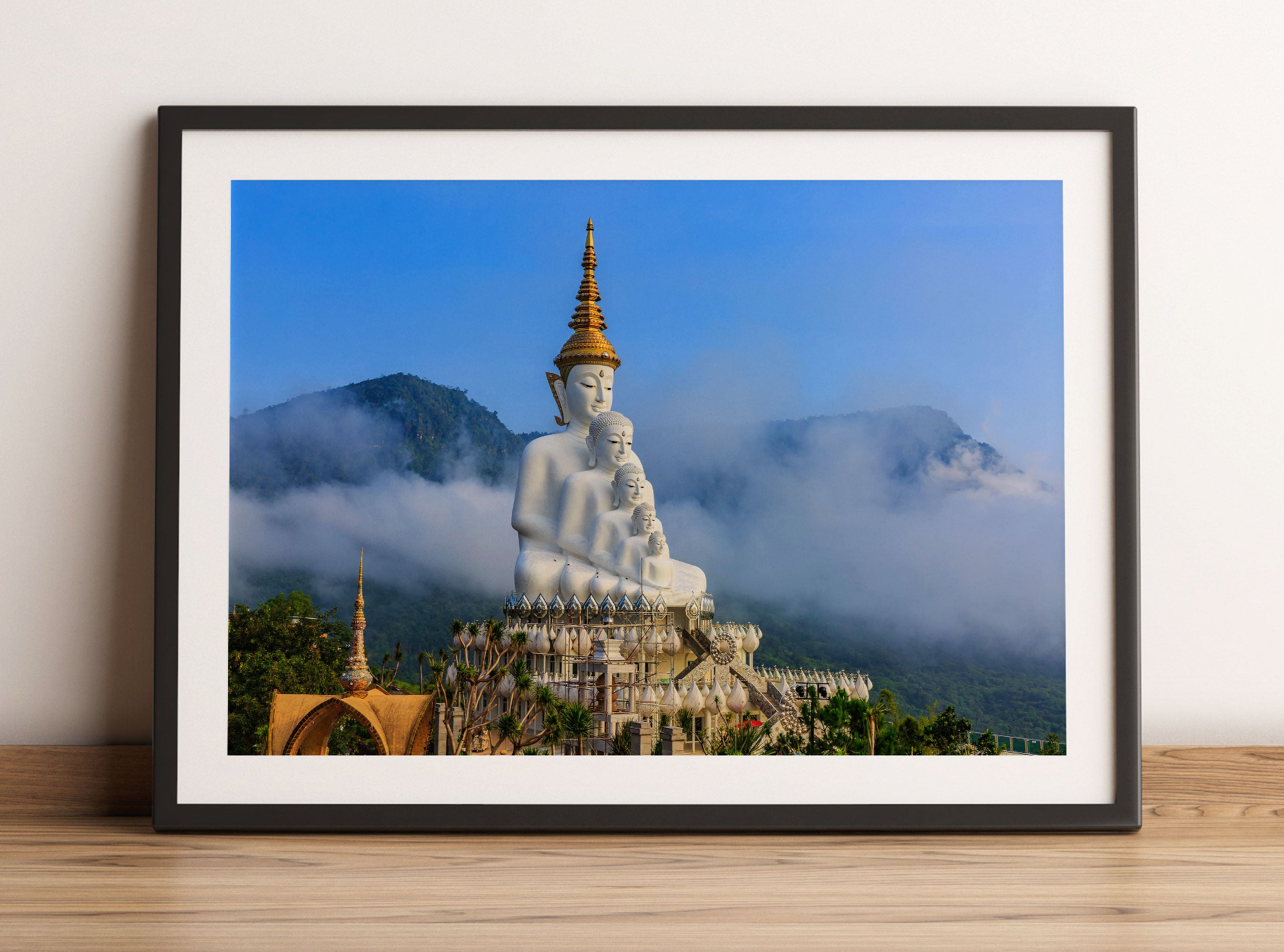 Buddha-Skulptur in Thailand, Gerahmtes Bild